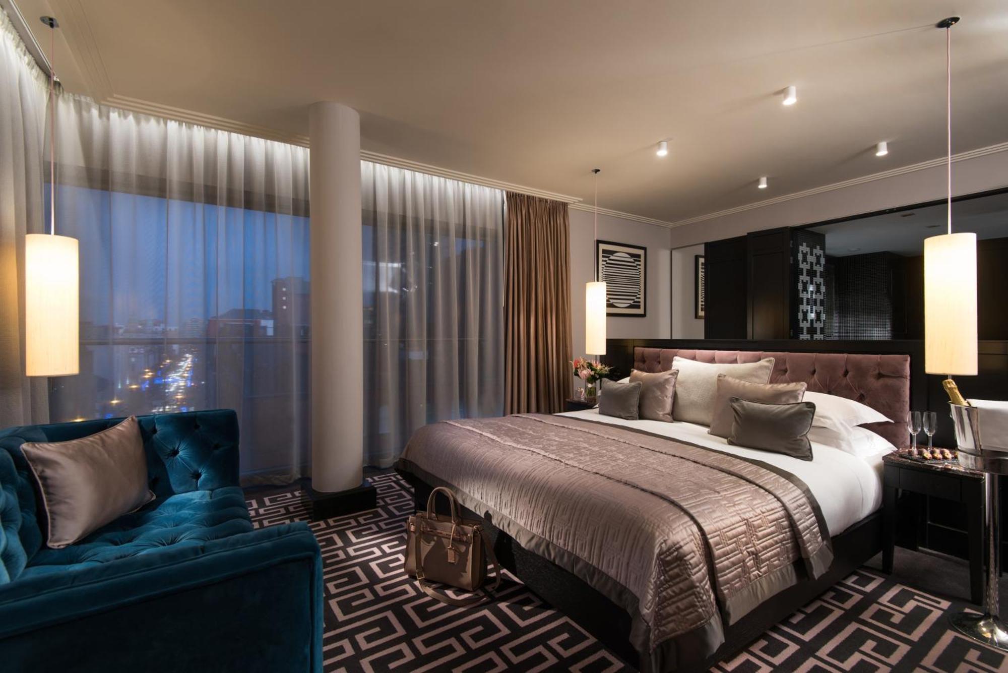 Deluxe Junior Suites,1277511232:JPEG